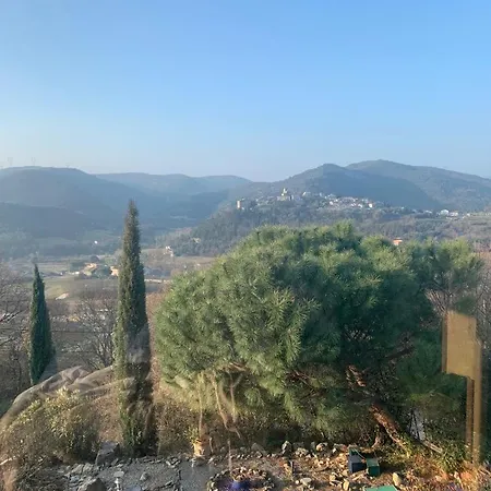 Bastide לינה וארוחת בוקר 4*